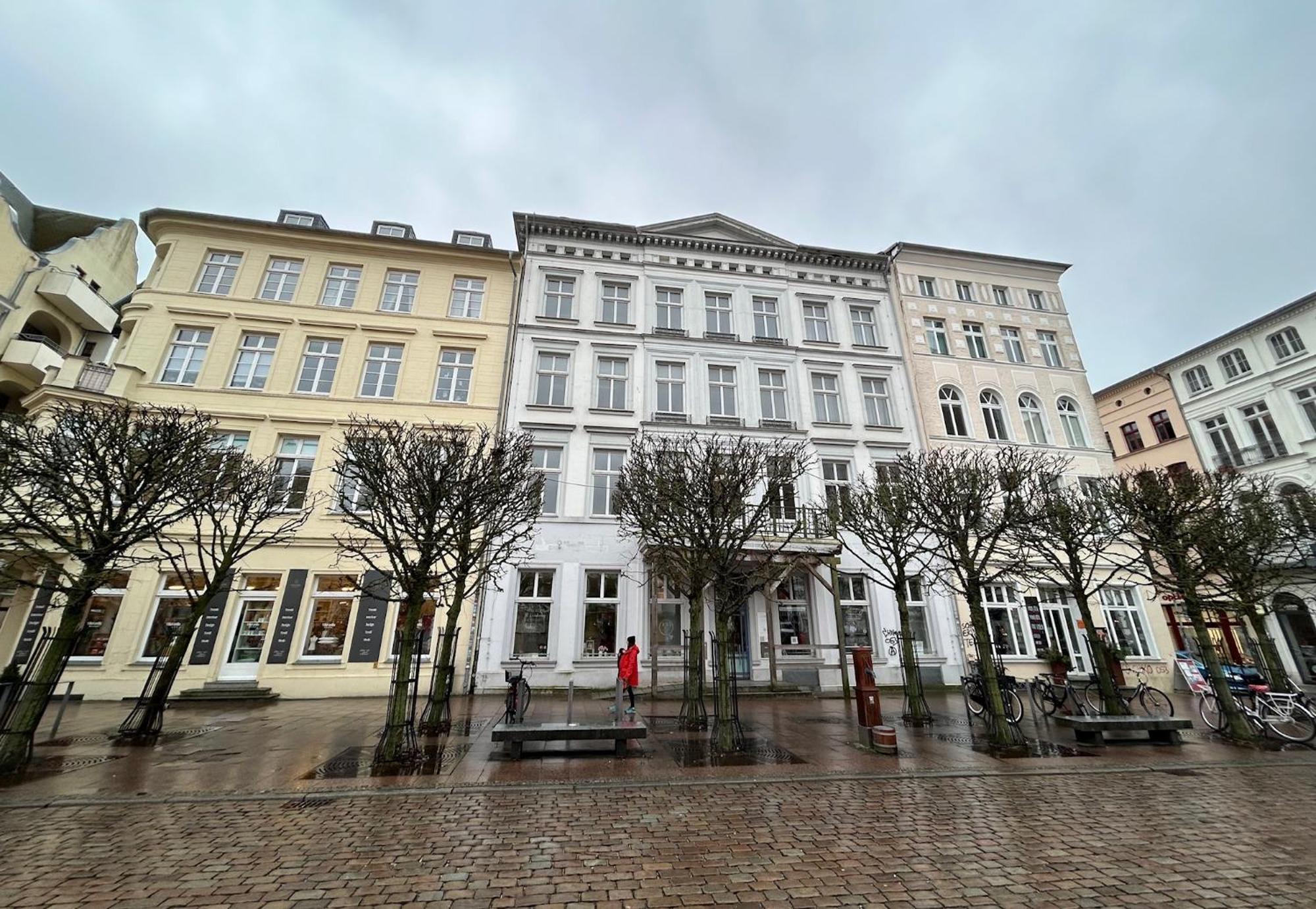Nr 2 Modernes Apartment In Historischer Marktplatzlage 56 Qm # Cosiness Company 22 Schwerin  Exterior foto